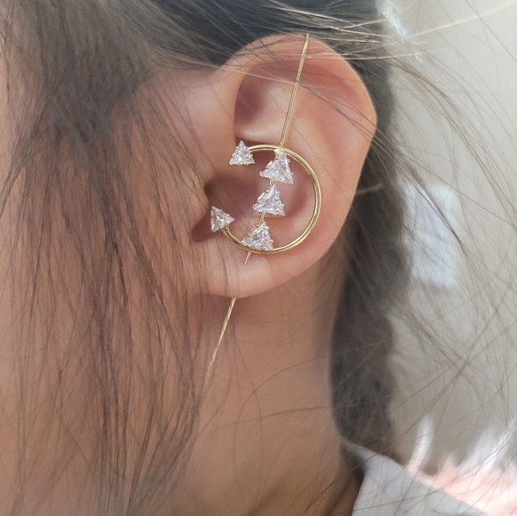 Jewelry - 5 Cubic Zirconia Decor Earrings